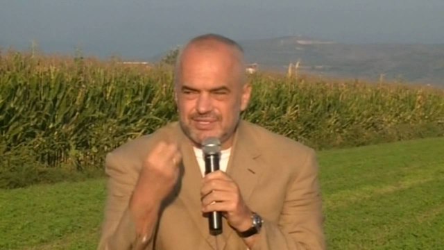 Report TV - Rama në Fier: Fermerët prioritet qeveria e Saliut e rrënoi bujqësinë