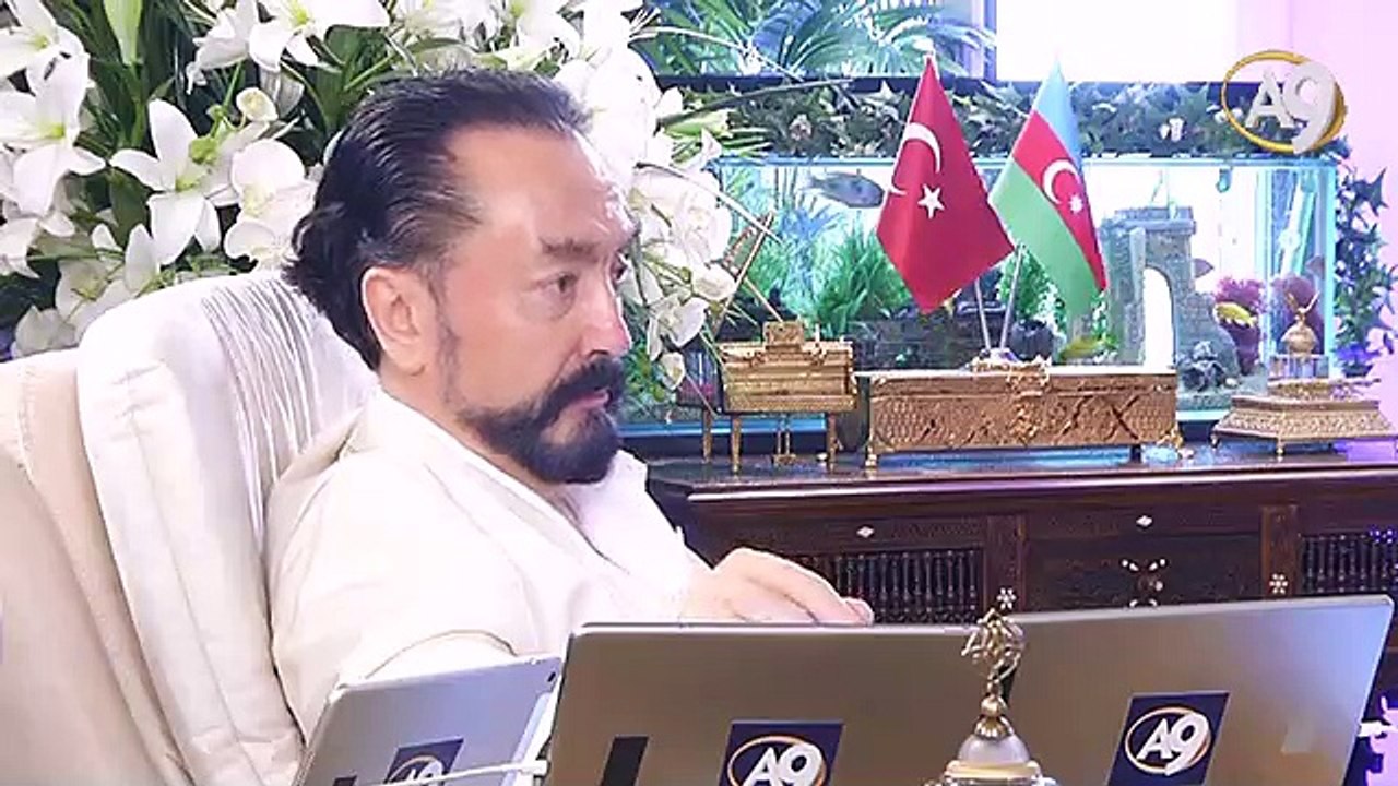 Kuşlar, balıklar, kediler, çiçekler ve meyvelerde mükemmel altın oran ve ve estetik Allah’ın sanatıdır