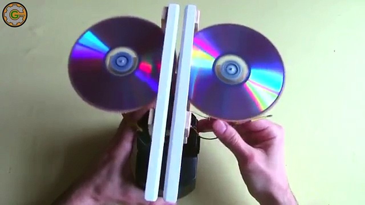 How to make a Paper Airplane Launcher .