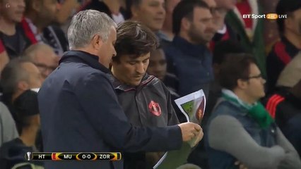 Mourinho dá bronca na comissão técnica após orientação errada