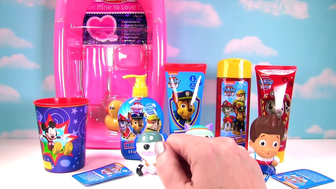 Paw Patrol Bath Toys Soap Shampoo and Bubbles! Bath Squirters & Paddling Pups