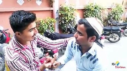 Karachi Entertainer Boys Vines Bhikari Bheeg mangtey hue :D