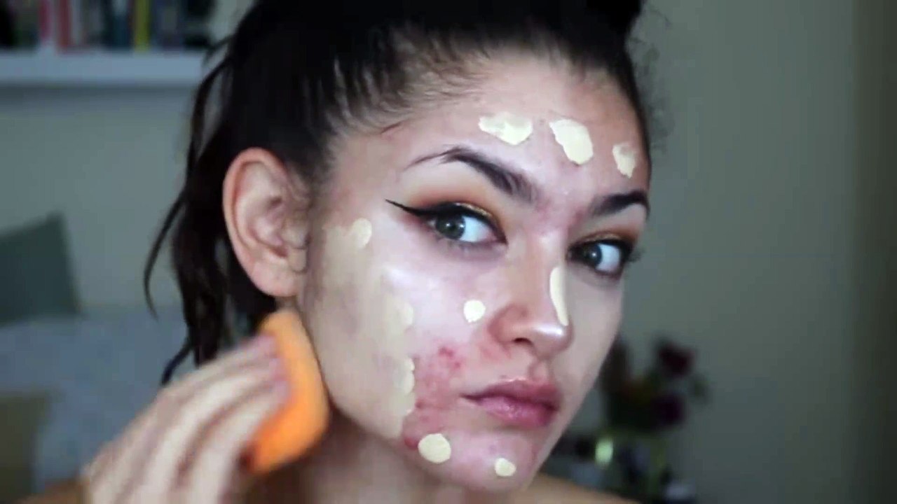 Makeup touch.