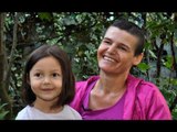 Report TV - Ina Balla me buzëqeshje e kokën lart kundër sëmundjes