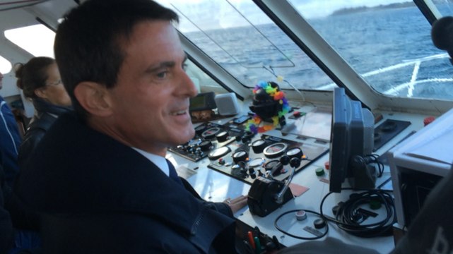 Quand Manuel Valls prend la barre