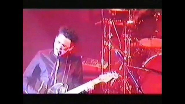 Muse - Hate This & I'll Love You, Paris La Cigale, 04/17/2001