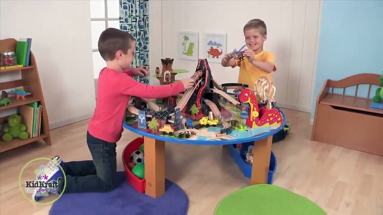 Kids Play  Dinosaur Train in a Train Set - Nice