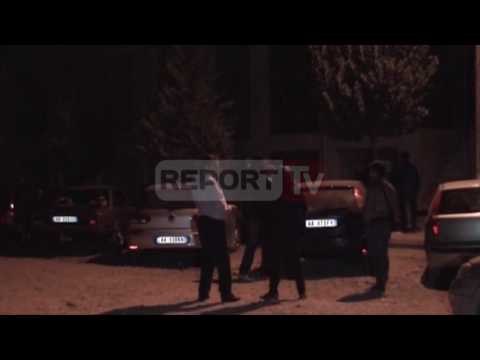 Report TV - Pritë 36-vjeçarit në Elbasan Qëllohet për vdekje me thikë
