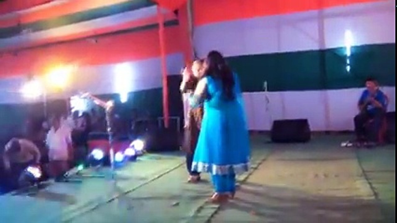 jaane do jaane do mujhe Mohd Aziz Live 6