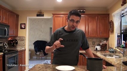 Cet ingrédient magique permet de peler les oeufs à la coque tellement plus facilement!