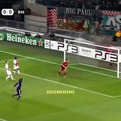 Who did it better? Guti or Özil?