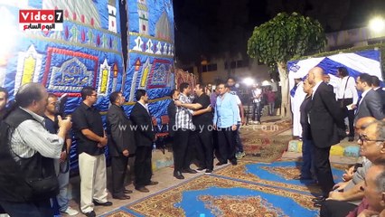 مجدى عبد الغنى وفاروق جعفر و كاريكا فى عزاء لاعب الأهلى السابق