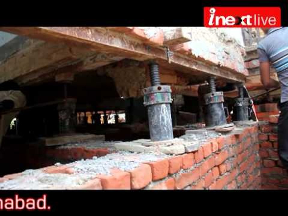 House lifting with jacks in Allahabad by using Amazing House Lifting Technique
