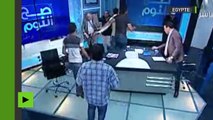 Egypte   Un imam attaqué à coup de chaussure sur un plateau TV pour sa position sur le voile