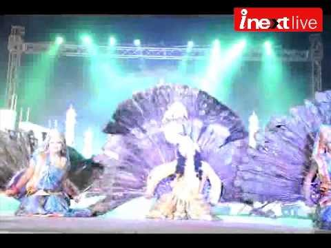 Taj Mahotsava 2013 begins