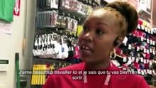 Lorsque son patron découvre que c'est une sans-abri, il lui fait une très belle surprise