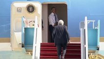 Obama Yells at Bill Clinton to Get on Air Force One