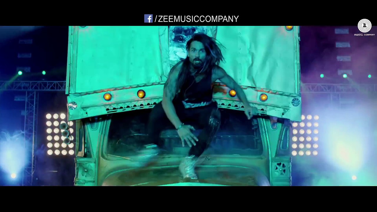 Chitta Ve ¦ Udta Punjab ¦ Shahid Kapoor, Kareena Kapoor Khan, Alia Bhatt & Diljit Dosanjh ¦ Amit T