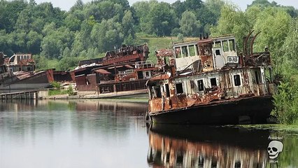 Abandoned ships. Life Ghost Ships