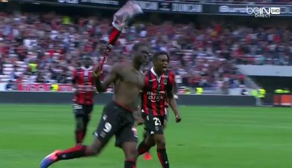 Balotelli red card for two yellow cards (Nice VS Lorient)