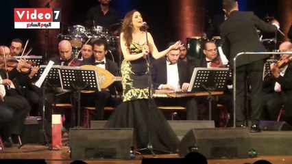 أنغام تغنى "سيدى وصالك" لايف
