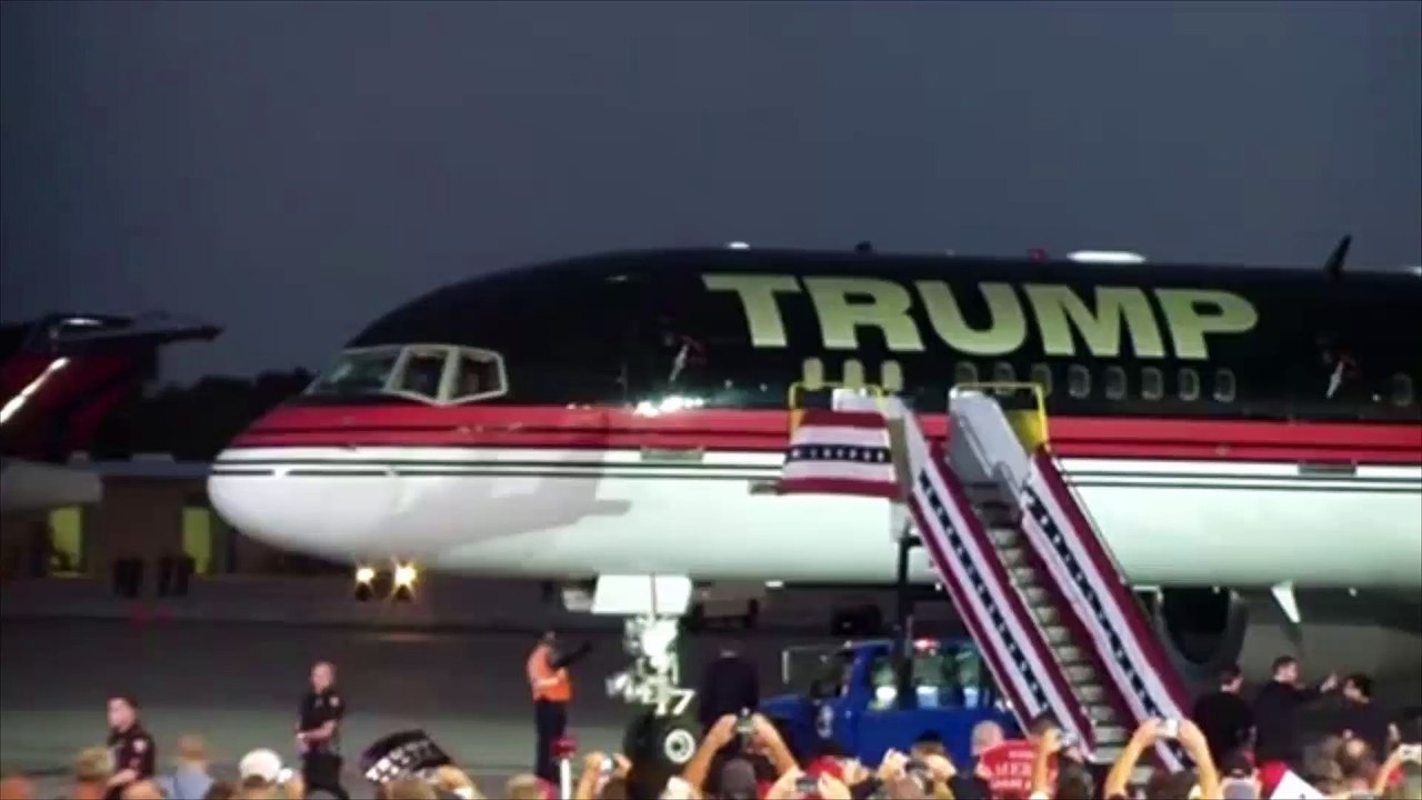 Clinton hits Trump for reportedly breaking Cuba embargo