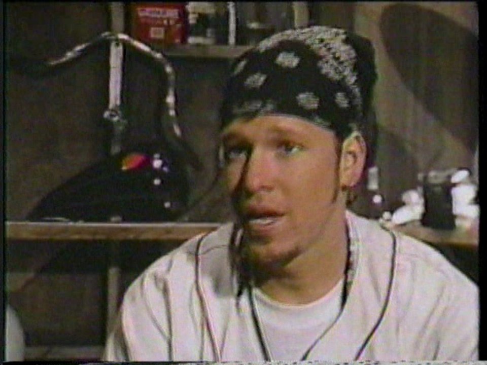 Donnie Wahlberg on MTV talks about Step By Step