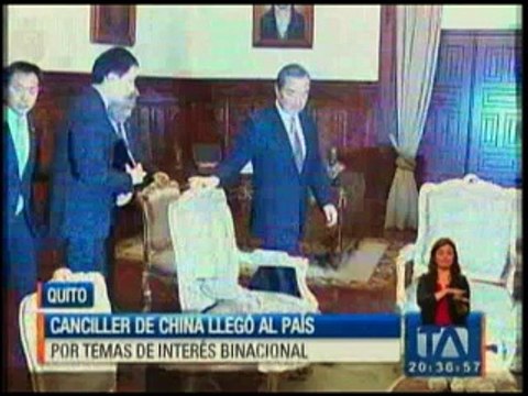 Canciller de China llegó al país por temas de interés binacional