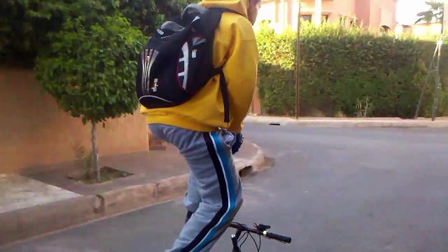 amine stunter : more of habal [ stunt - marrakech - morroco ]