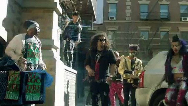 LMFAO -Party Rock Anthem ft.Lauren Bennet. Goon rock