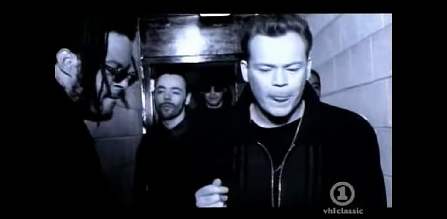 UB40 - Can't Help Falling In