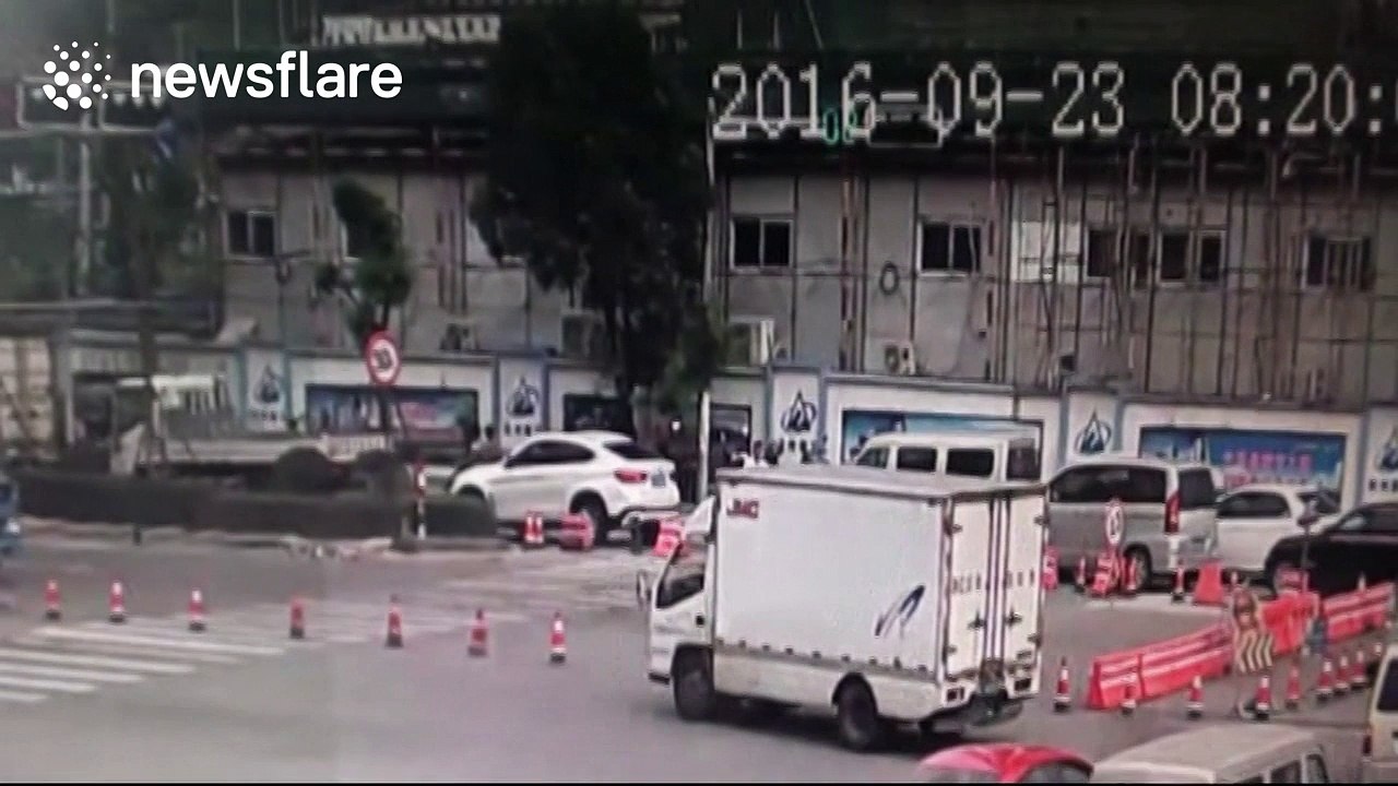 Amazing reflexes and balance save man from nasty injuries during car accident