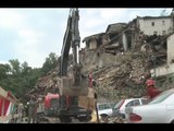 Pescara del Tronto (AP) - Terremoto, si ripristina la viabilità (12.09.16)