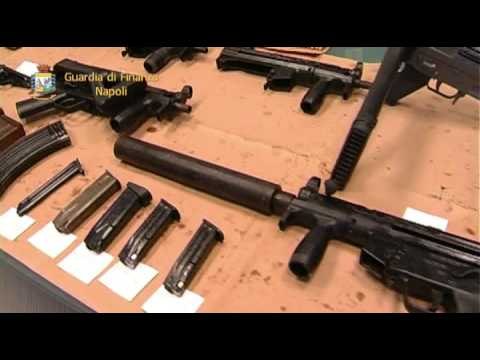 Melito (NA) - Guardia di Finanza di Napoli sequestra arsenale alla camorra (07.09.16)