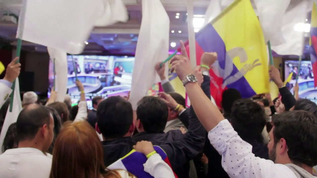 Schockvotum: Kolumbianer lehnen Friedensvertrag mit der Farc ab