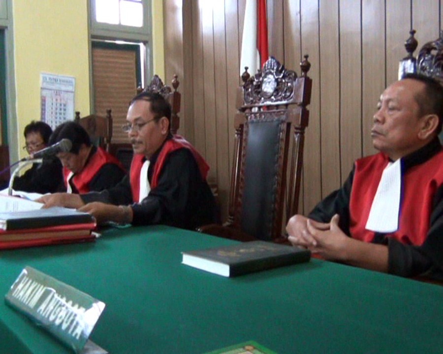 MEDAN - DUA PENGEDAR 12 KILOGRAM SABU LOLOS DARI HUKUMAN MATI