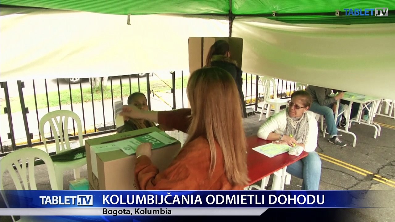 Kolumbijskí voliči prekvapivo odmietli mierovú dohodu s ľavicovými povstalcami