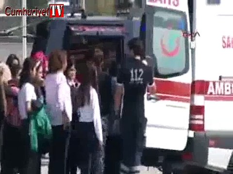 Tuz ruhu dökülen okul tuvaletinde 25 öğrenci zehirlendi