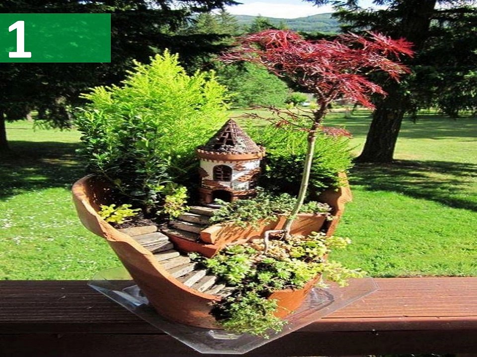 Cette fille brise un pot en terre cuite - Ce qu'elle fait avec les morceaux nous transporte dans un monde imaginaire