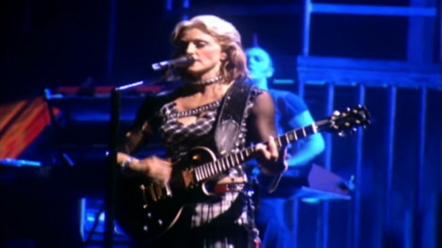 3 MADONNA Candy Perfume Girl (Drowned World Tour) 2001