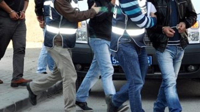Uşak - Et ve Halı Arasında Esrar Sevkiyatına Dört Tutuklama