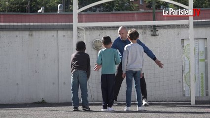 Le gardien Thierry Omeyer initie des enfants malades au handball