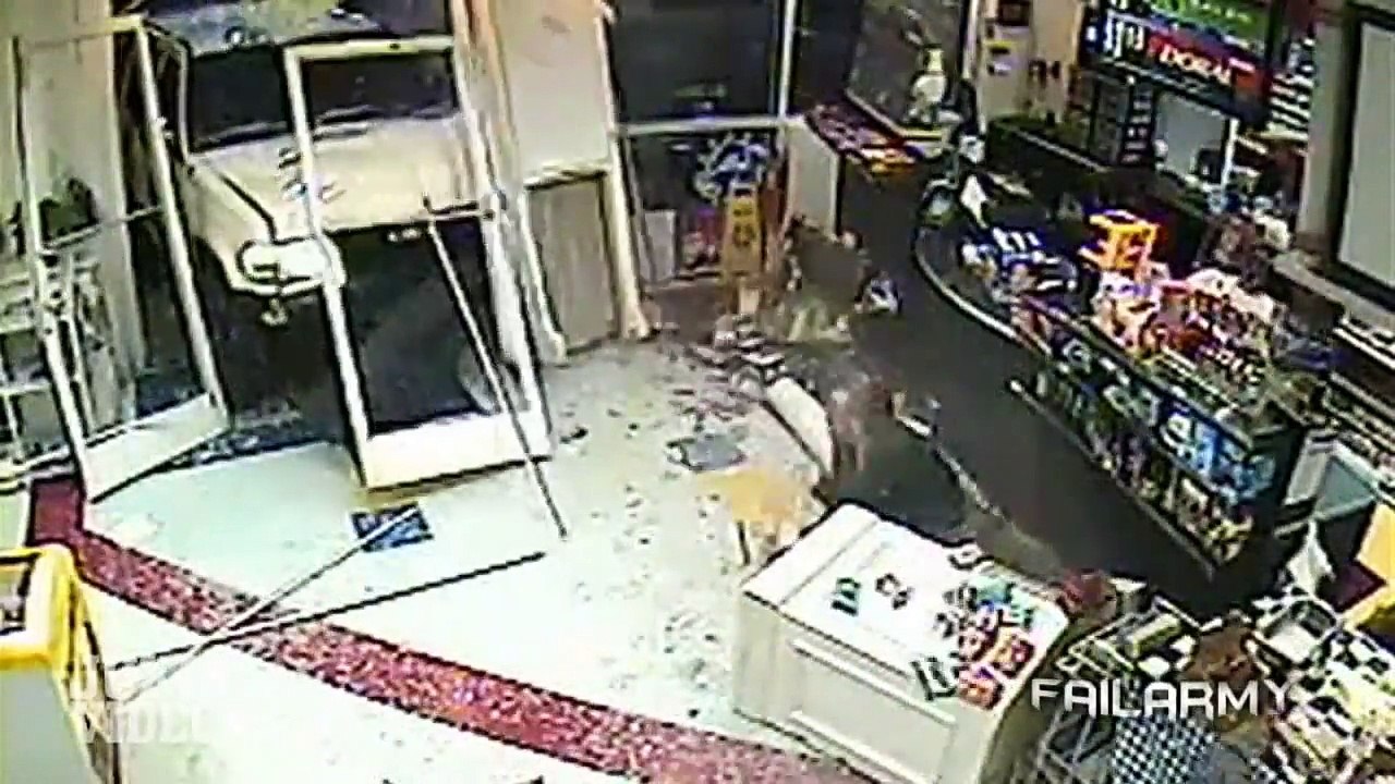 Ultimate Girls Fails of the Year 2013    FailArmy