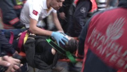 Şişhane'de Bir Kadın Metro Raylarına Düştü