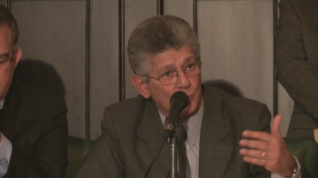 Ramos Allup es denunciado ante la Fiscalía por traición a la patria