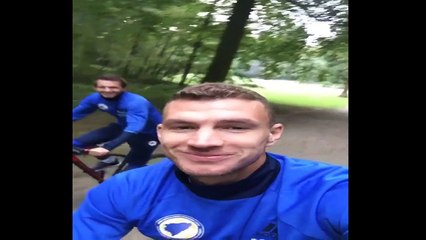 Dzeko, Vedo, Lulic voznja biciklom--