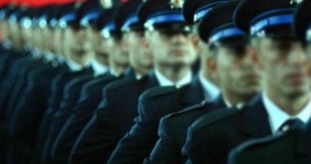 Son Dakika! FETÖ Soruşturmasında 12 Bin Polis Açığa Alındı