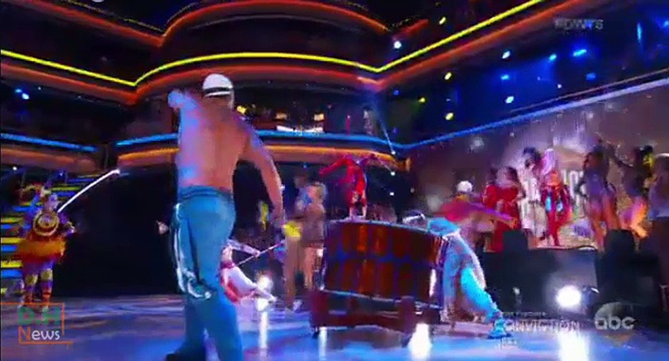 Intro & Stars' entry - Week 4 - Season 23 - Dancing with the Stars