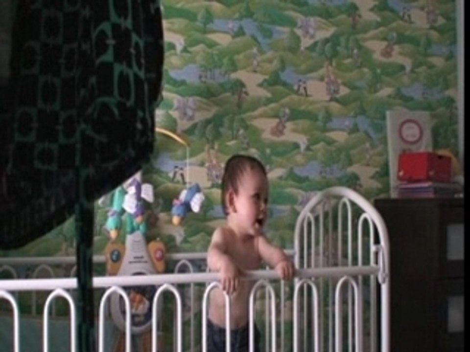 Joshua essaye de parler 2