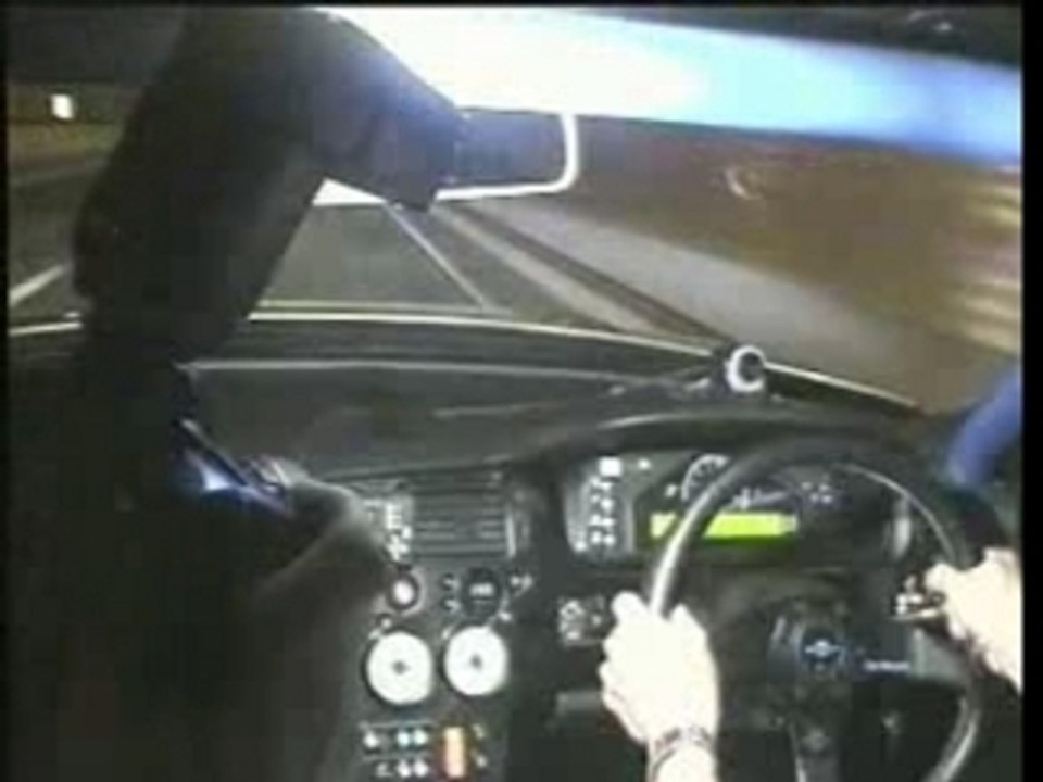 Cars - Nissan Skyline 900hp kör 315kmh